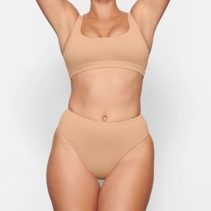 NWOT Skims Bikini Top and Bottoms